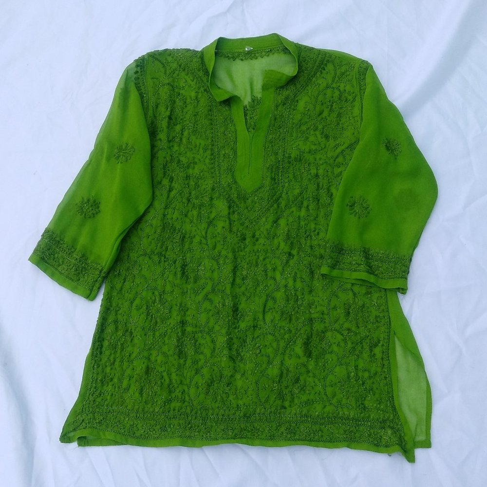 Medium Women's Embroidery Top Green Sheer